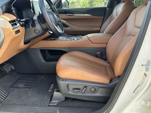 Used 2023 INFINITI QX60 Sensory w/ Vision Package AWD/4WD image 10