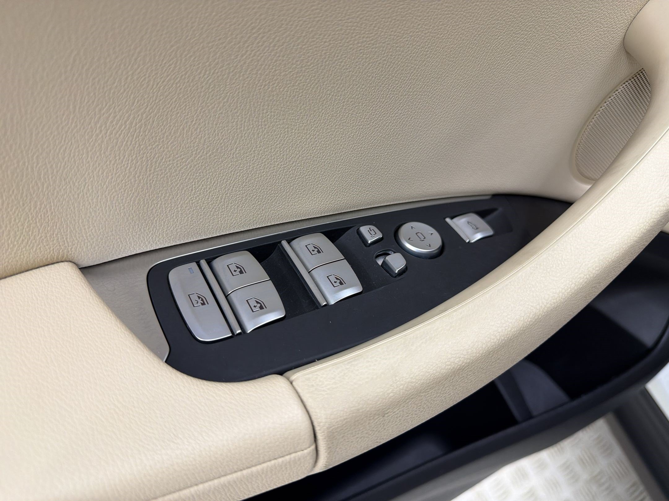 Used 2023 BMW X3 sDrive30i w/ Premium Package RWD image 26