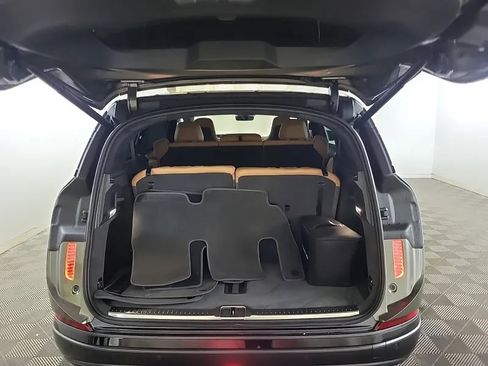 Used 2026 Lucid Gravity Grand Touring image 5