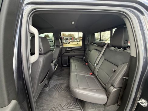 Used 2024 Chevrolet Silverado 2500 LTZ w/ LTZ Convenience Package AWD/4WD image 12