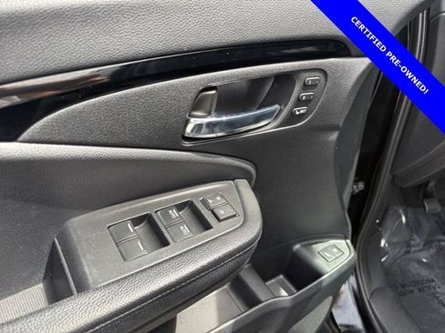 Used 2017 Honda Pilot Touring image 20