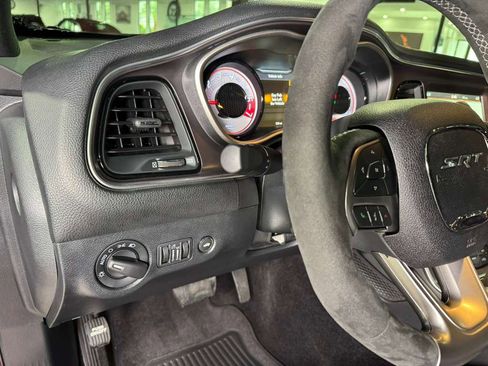 Used 2018 Dodge Challenger SRT Demon image 27