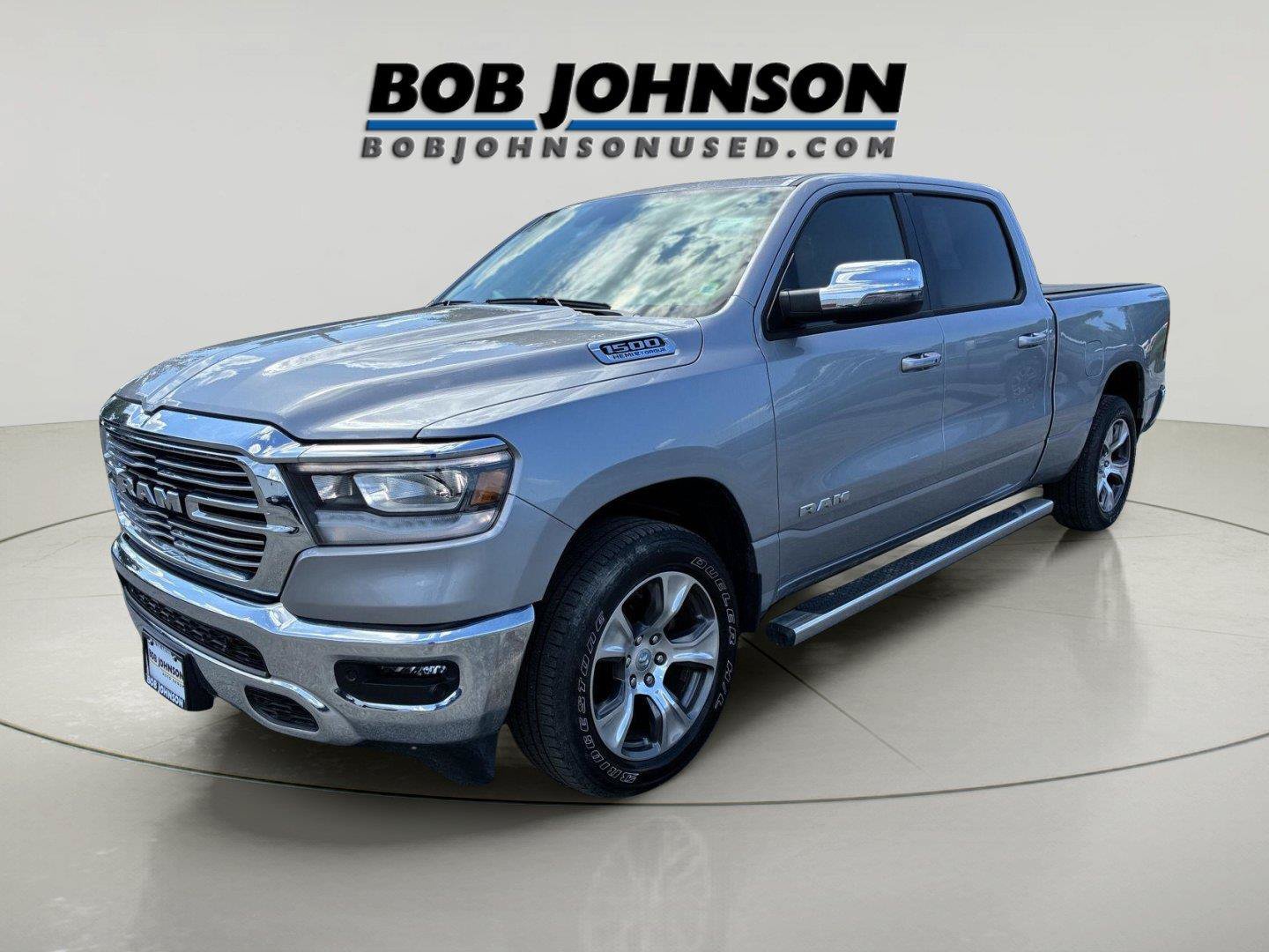 Used 2024 RAM 1500 Laramie AWD/4WD image 3