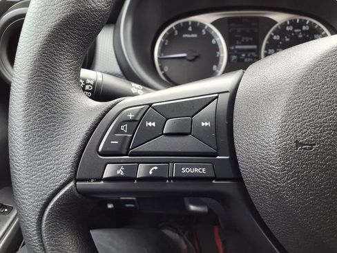 Used 2025 Nissan Kicks Play S FWD image 13