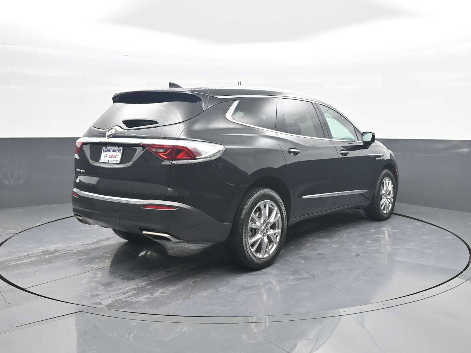 Used 2023 Buick Enclave Essence w/ Experience Buick Package FWD image 7