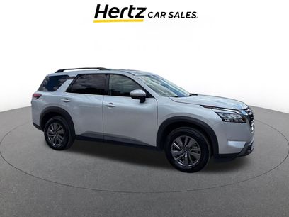 Used 2025 Nissan Pathfinder SV