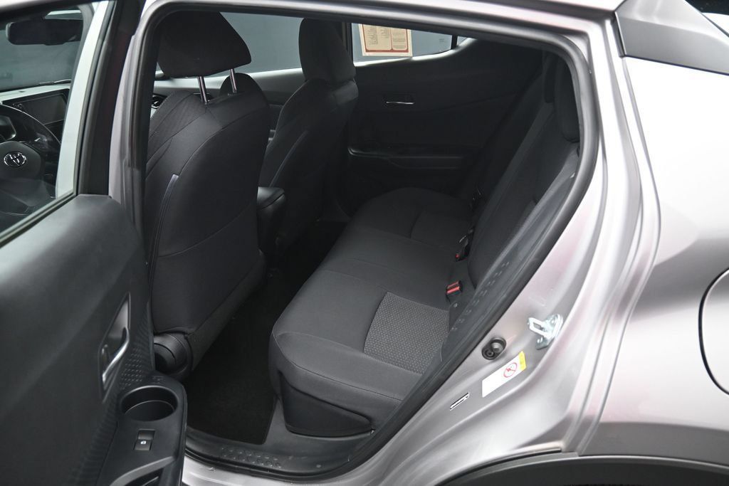 Certified 2018 Toyota C-HR XLE FWD image 27