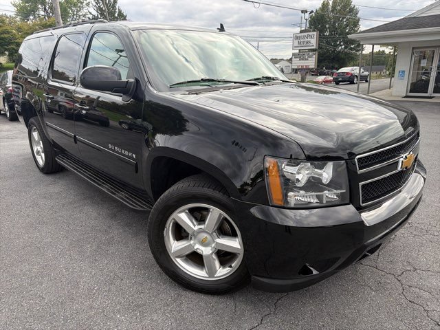 Used 2012 Chevrolet Suburban LT AWD/4WD image 6