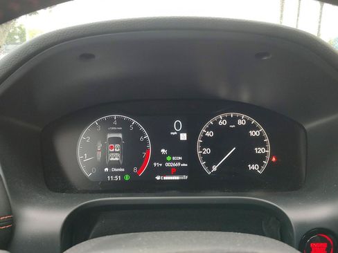 Used 2025 Honda HR-V Sport image 6