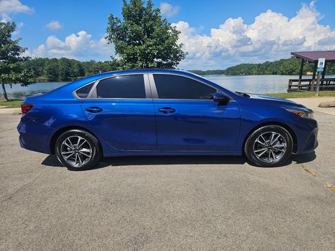 Used 2024 Kia Forte LXS w/ LXS Technology Package image 4