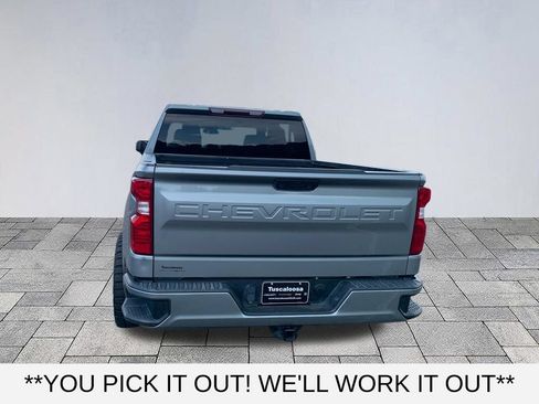 Used 2023 Chevrolet Silverado 1500 Custom AWD/4WD image 6
