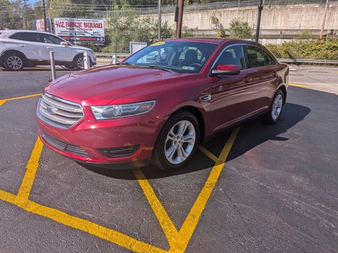 Used 2018 Ford Taurus SEL w/ Equipment Group 201A image 3