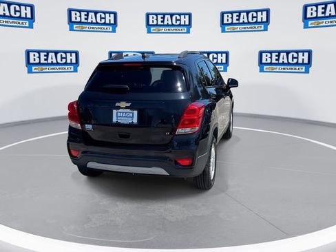 Used 2019 Chevrolet Trax LT w/ LT Convenience Package FWD image 7