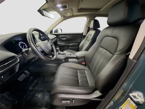 Used 2025 Honda HR-V EX-L image 11
