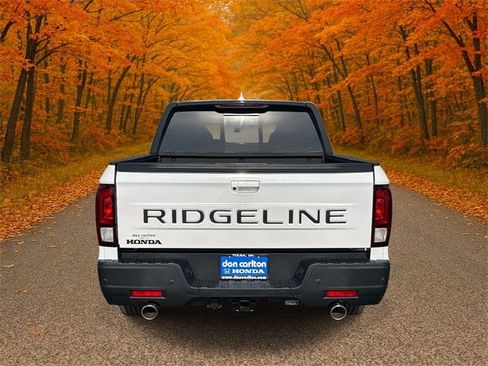 New 2026 Honda Ridgeline Black Edition image 5