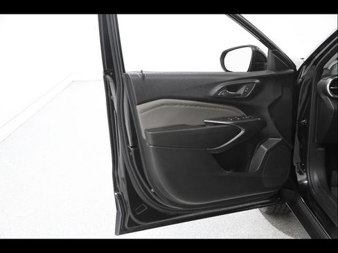 Certified 2024 Chevrolet Trax ACTIV w/ Driver Confidence Package FWD image 4