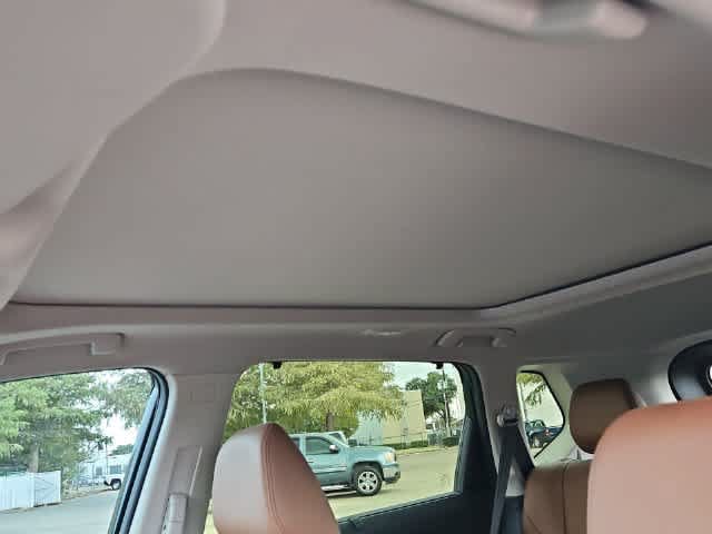 Used 2026 Nissan Rogue Platinum AWD/4WD image 22