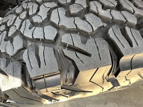 Used 2025 Ford F150 Raptor AWD/4WD image 19