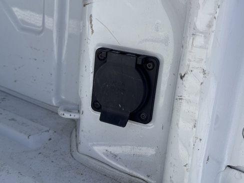 Used 2022 Chevrolet Silverado 2500 LTZ w/ LTZ Convenience Package image 45