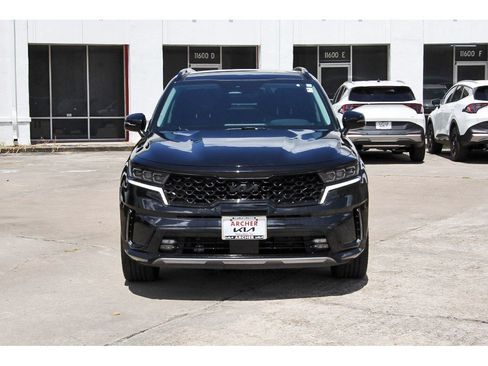 Certified 2023 Kia Sorento SX FWD image 8