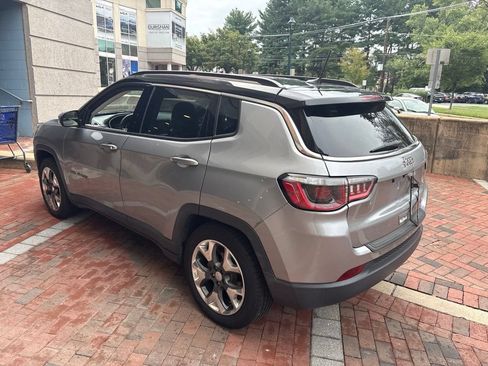 Used 2019 Jeep Compass Limited FWD image 5