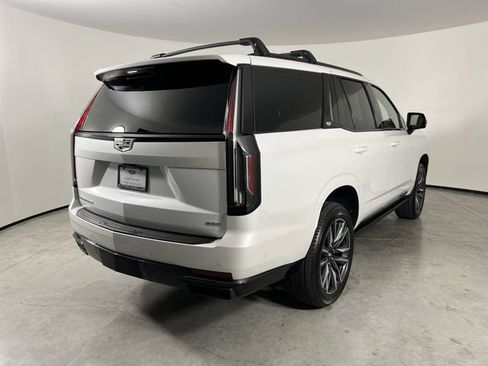 Certified 2024 Cadillac Escalade Sport Platinum AWD/4WD image 8