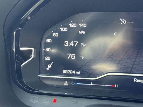 Used 2023 GMC Yukon Denali image 12