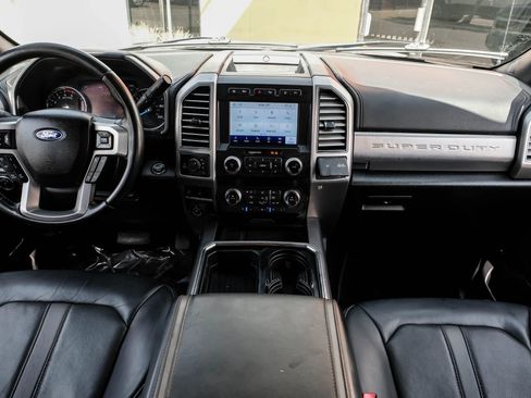 Used 2020 Ford F250 Platinum w/ FX4 Off-Road Package AWD/4WD image 14