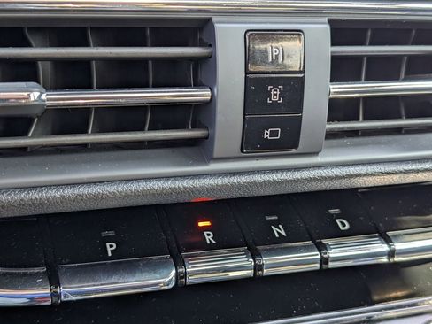 Used 2022 Lincoln Corsair Grand Touring w/ Elements Technology Bundle image 9