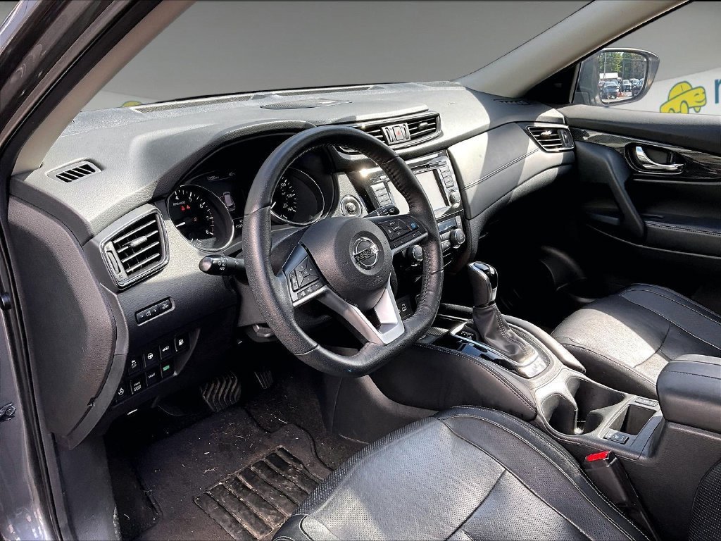 Used 2020 Nissan Rogue SL w/ Premium Package AWD/4WD image 12