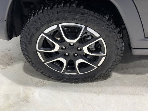 Used 2024 Jeep Compass Trailhawk image 8