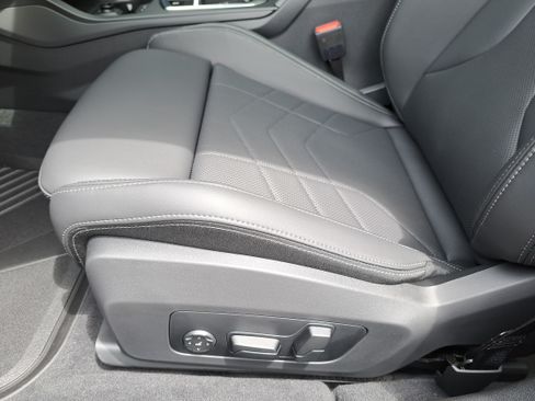 New 2026 BMW 228i w/ Technology Package FWD image 29
