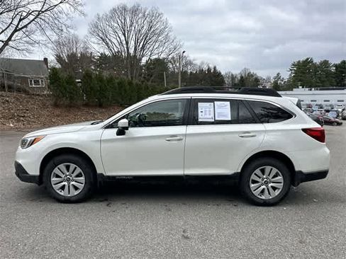 Used 2015 Subaru Outback 2.5i Premium image 2