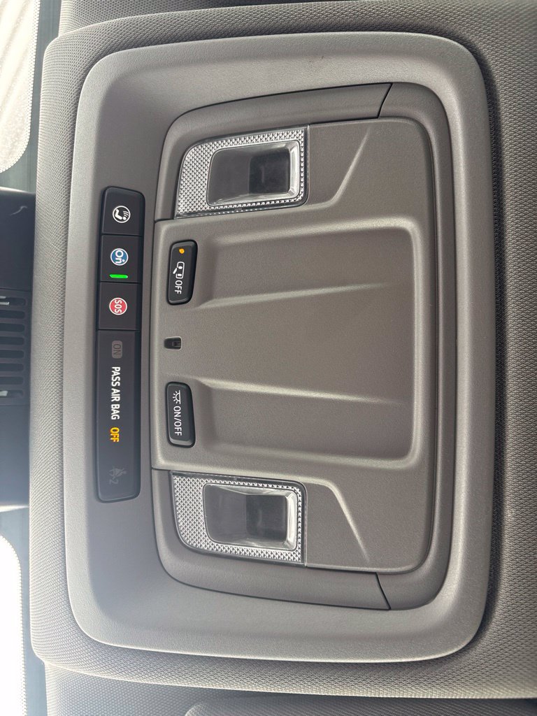 Used 2025 Chevrolet Silverado 1500 LT AWD/4WD image 27