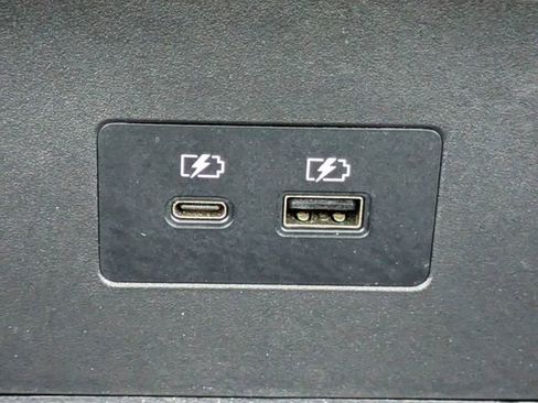 Used 2023 Nissan Rogue SV image 21