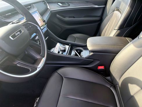 New 2026 Jeep Grand Cherokee L Limited AWD/4WD image 10