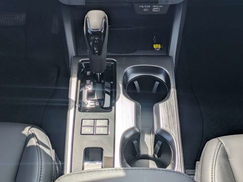 New 2026 Subaru Outback Premium image 19