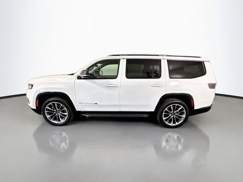 Used 2024 Jeep Wagoneer Series III AWD/4WD image 6