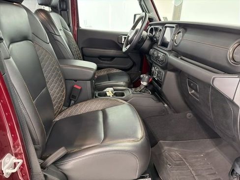 Used 2021 Jeep Gladiator Overland image 23