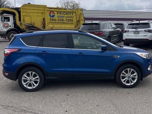 Used 2018 Ford Escape SEL AWD/4WD image 6