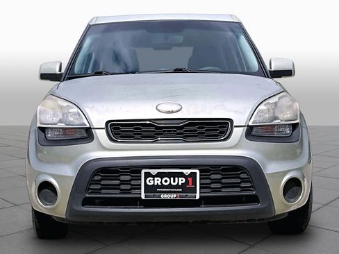 Used 2013 Kia Soul FWD image 4