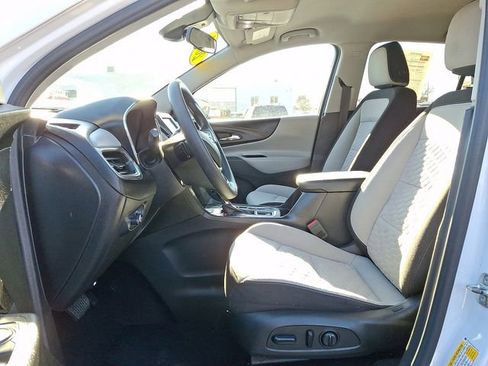 Used 2021 Chevrolet Equinox LS w/ LS Convenience Package image 15