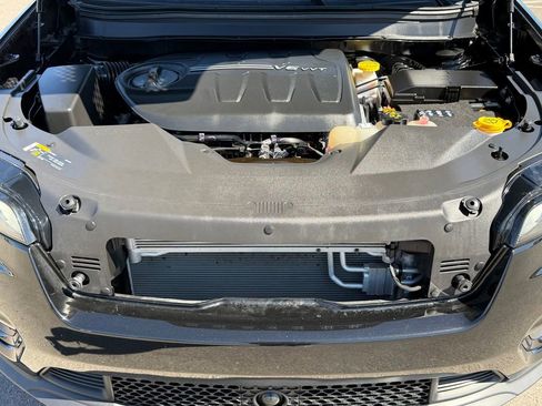 Certified 2022 Jeep Cherokee Latitude w/ Sun & Sound Group image 27