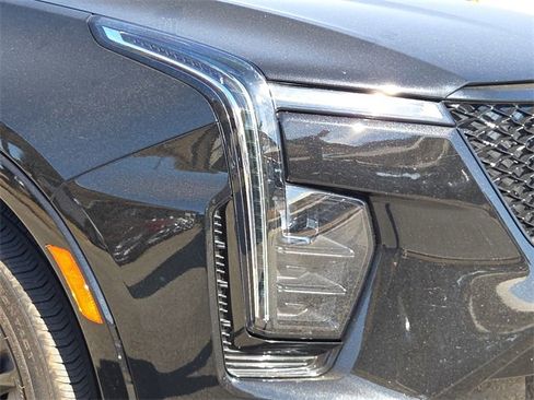 Used 2025 Cadillac XT4 Sport w/ LPO, Onyx Lite Package image 11