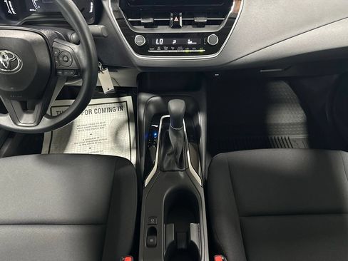 Used 2026 Toyota Corolla LE FWD image 37