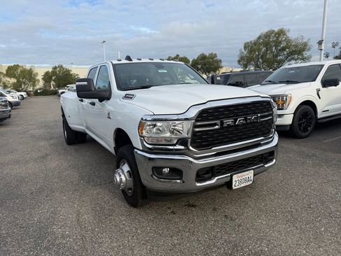 Used 2024 RAM 3500 Tradesman w/ Towing Technology Group AWD/4WD image 3