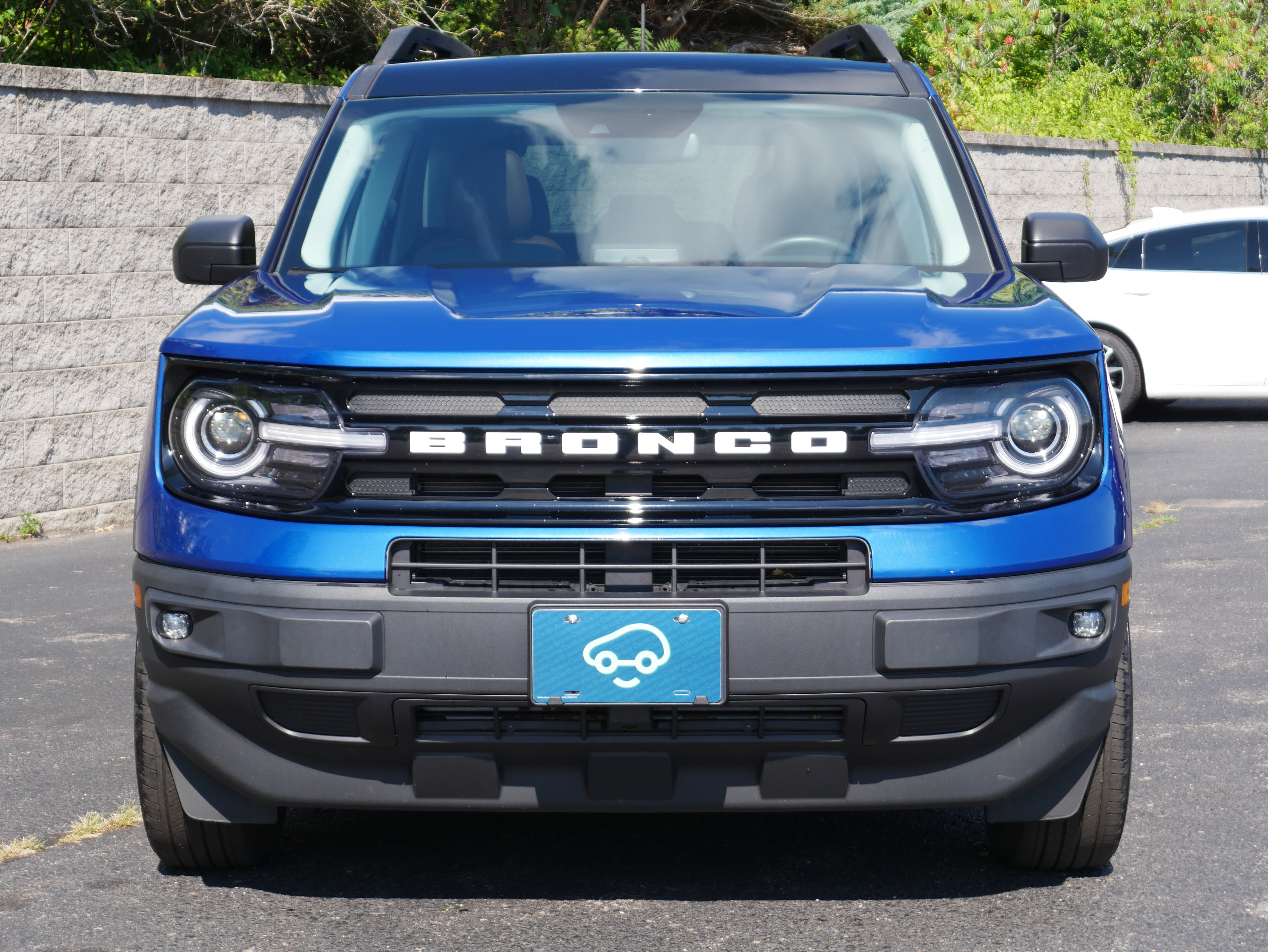 Used 2023 Ford Bronco Sport Outer Banks w/ Tech Package AWD/4WD image 2