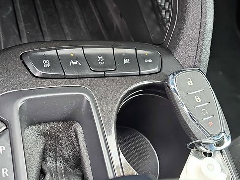 Used 2025 Chevrolet TrailBlazer LT AWD/4WD image 22