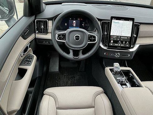 New 2026 Volvo XC90 T8 Ultra w/ Protection Package Premier AWD/4WD image 5