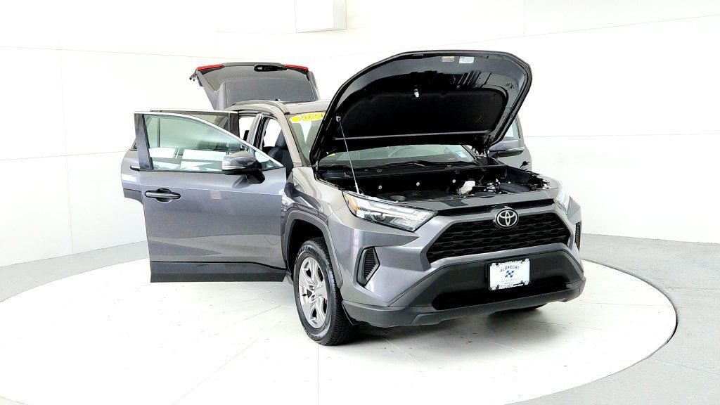 Certified 2024 Toyota RAV4 XLE w/ Convenience Package AWD/4WD image 9